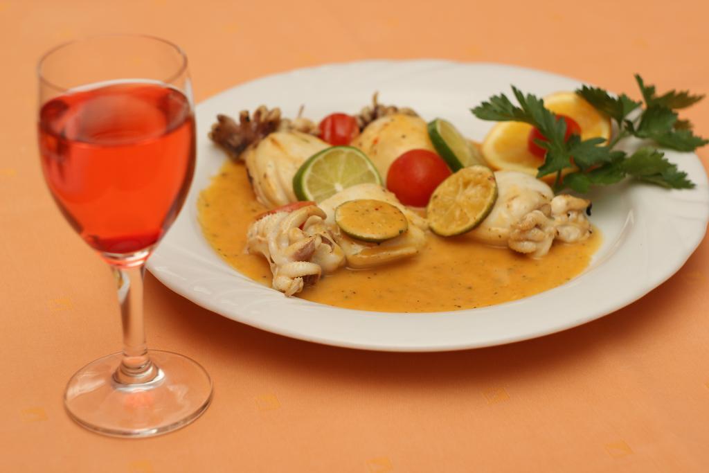 Hotel & Restaurant Am Kirschberg Alten Buseck Dış mekan fotoğraf