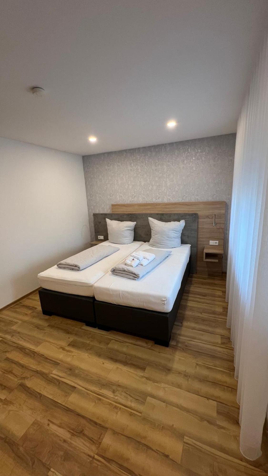Hotel & Restaurant Am Kirschberg Alten Buseck Dış mekan fotoğraf