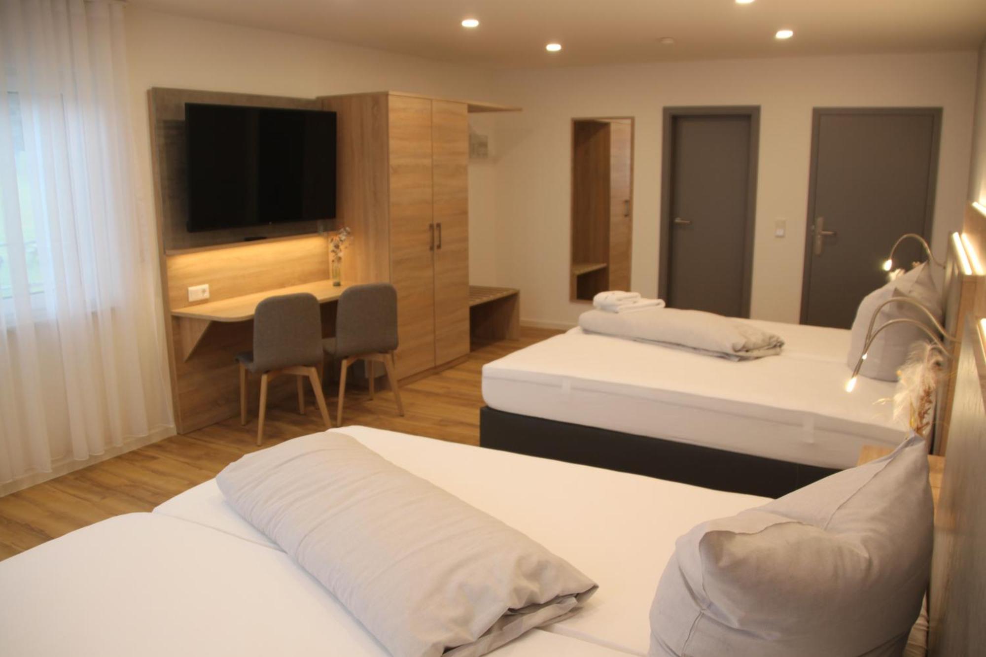 Hotel & Restaurant Am Kirschberg Alten Buseck Dış mekan fotoğraf