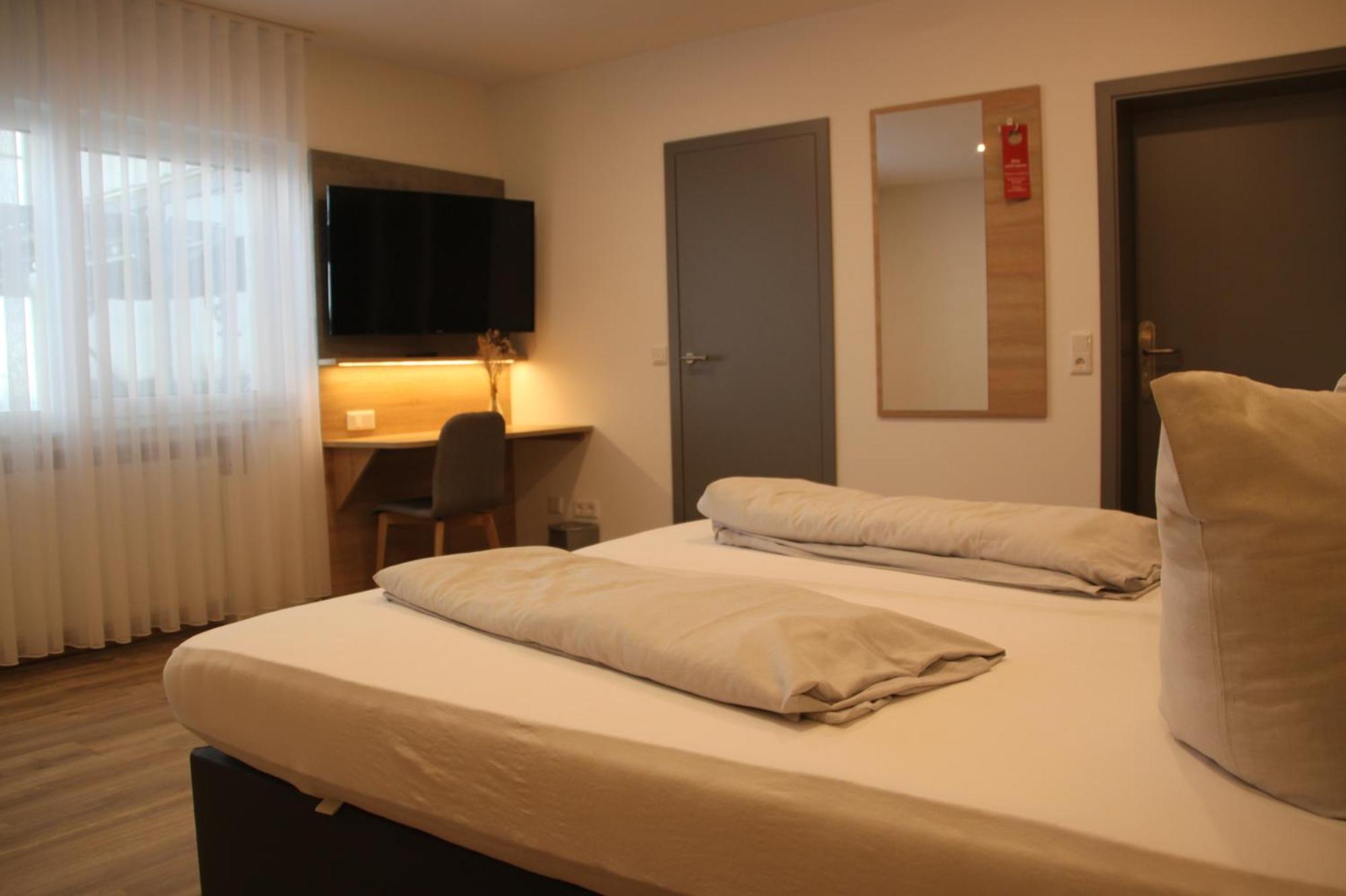 Hotel & Restaurant Am Kirschberg Alten Buseck Dış mekan fotoğraf
