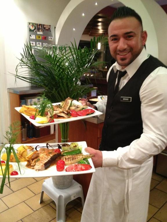 Hotel & Restaurant Am Kirschberg Alten Buseck Dış mekan fotoğraf